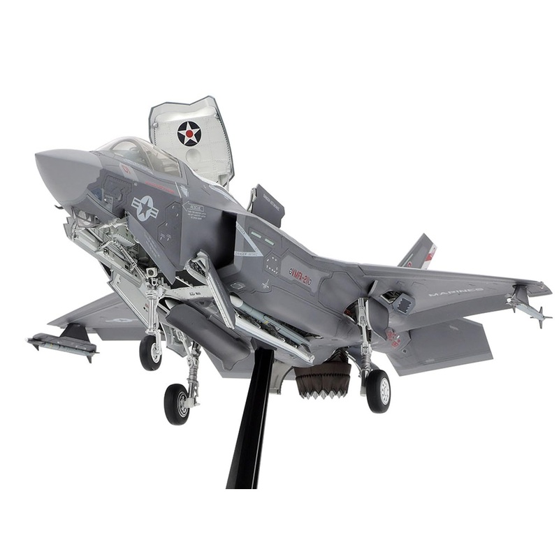 Tamiya 61125 1/48 F-35B Lightning II Model