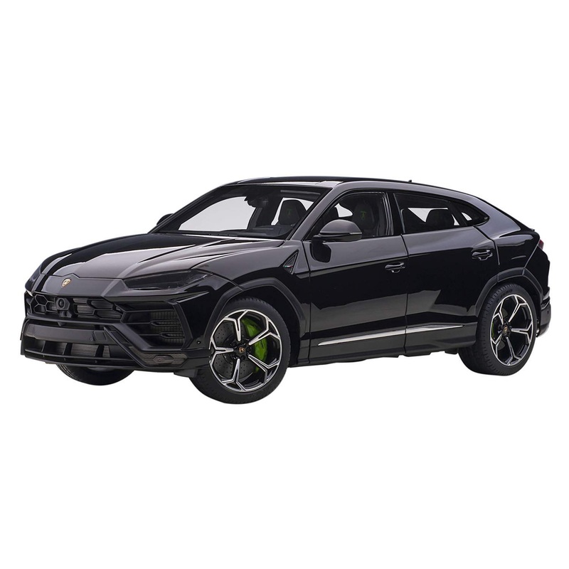 Autoart 1/18 Lamborghini Urus Black 79165