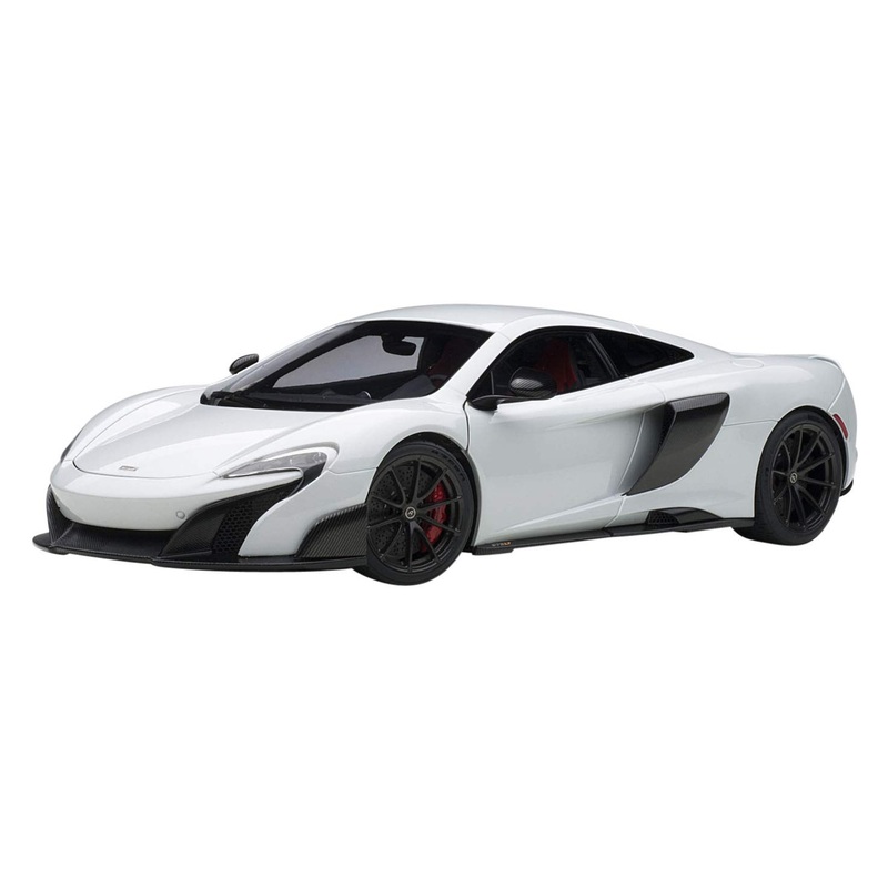 Autoart 1/18 McLaren 675LT White